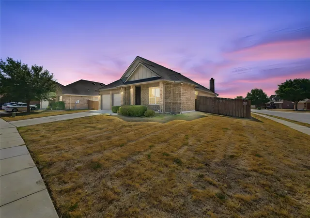 Single family home for sale at 202 Belgian St, Waxahachie, TX 75165 | MLS# 21386287 | Listing updated on 2026-09-28