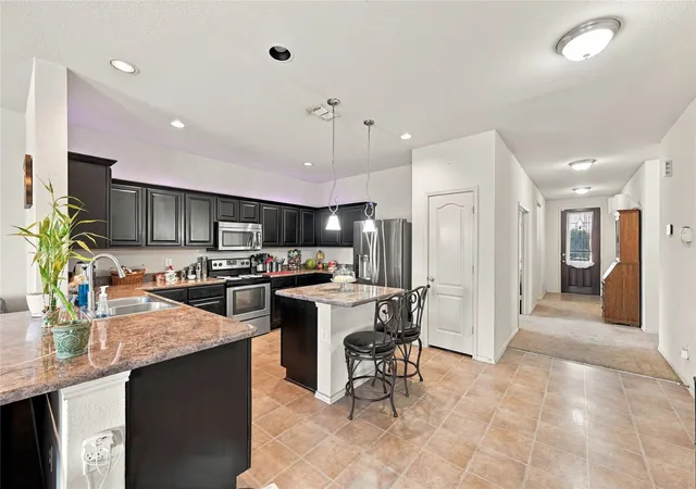 Photo 4 of Single family home for sale at 202 Belgian St, Waxahachie, TX 75165 | MLS# 21386287 | Listing updated on 2026-09-28