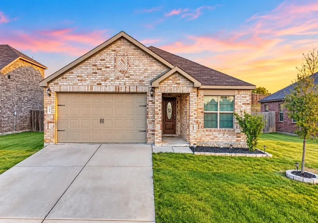 Photo 1 of Single family home for sale at 119 Barbwire Way, Newark, TX 76071 | MLS# 21388591 | Listing updated on 2026-09-19