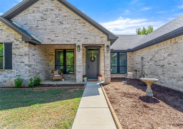 Photo 3 of Single family home for sale at 129 County Rd 4847, Winnsboro, TX 75494 | MLS# 21389297 | Listing updated on 2026-09-22