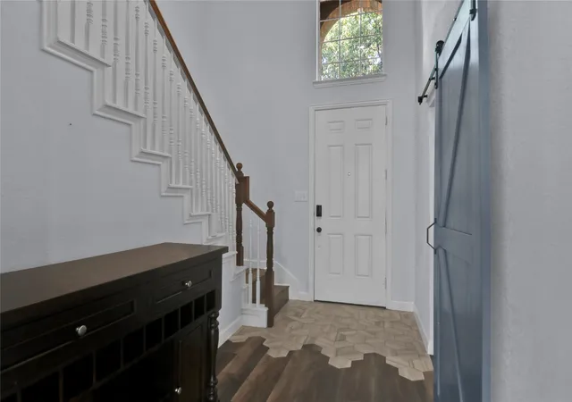 Photo 3 of Single family home for sale at 4404 Meadow Knoll Ln, Mansfield, TX 76063 | MLS# 21389251 | Listing updated on 2026-10-07