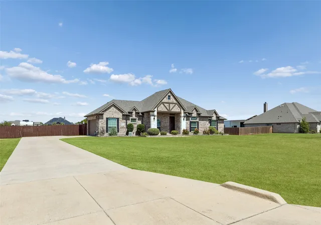 Photo 2 of Sale Pending at 6925 County Rd 469, Mc Kinney, TX 75071 | MLS# 21388464 | Listing updated on 2026-10-06