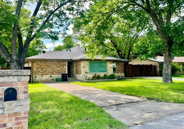Photo 1 of Sale Pending at 1111 Ervin Ln, Mesquite, TX 75149 | MLS# 21388529 | Listing updated on 2026-10-03