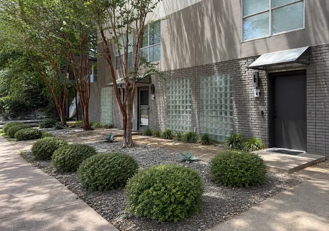 Photo 1 of Condo for sale at 4241 Buena Vista St #8, Dallas, TX 75205 | MLS# 21389440 | Listing updated on 2026-10-05