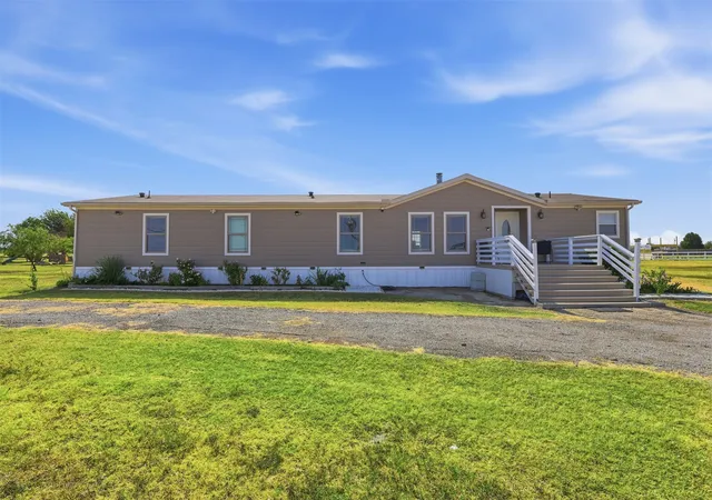 Photo 1 of Manufactured home for sale at 5812 Black Springs Ln, Joshua, TX 76058 | MLS# 21388872 | Listing updated on 2026-09-26