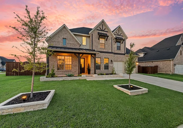 Photo 1 of Single family home for sale at 2008 Hamilton Park Dr, Mansfield, TX 76063 | MLS# 21389000 | Listing updated on 2026-09-26