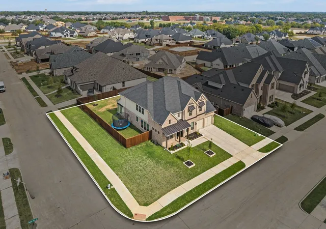 Photo 3 of Single family home for sale at 2008 Hamilton Park Dr, Mansfield, TX 76063 | MLS# 21389000 | Listing updated on 2026-09-26