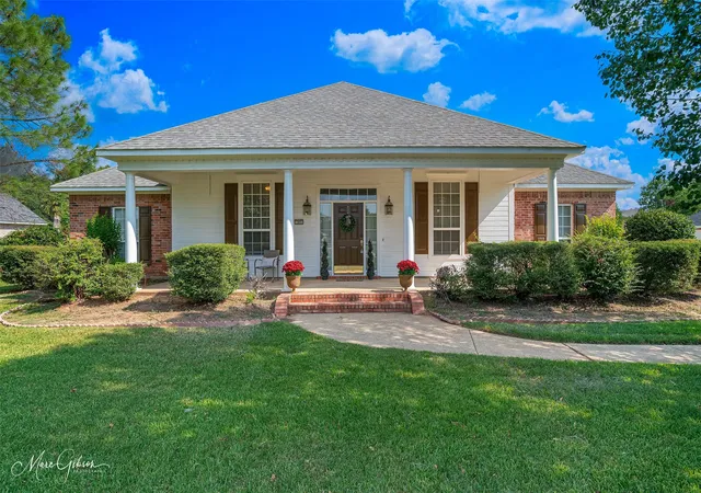 Photo 1 of Single family home for sale at 205 Tealwood Dr, Bossier City, LA 71111 | MLS# 21388629 | Listing updated on 2026-10-06