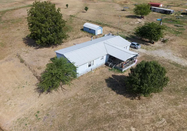 Photo 1 of Sale Pending at 18940 Dove Ln, Terrell, TX 75161 | MLS# 21389364 | Listing updated on 2026-10-02
