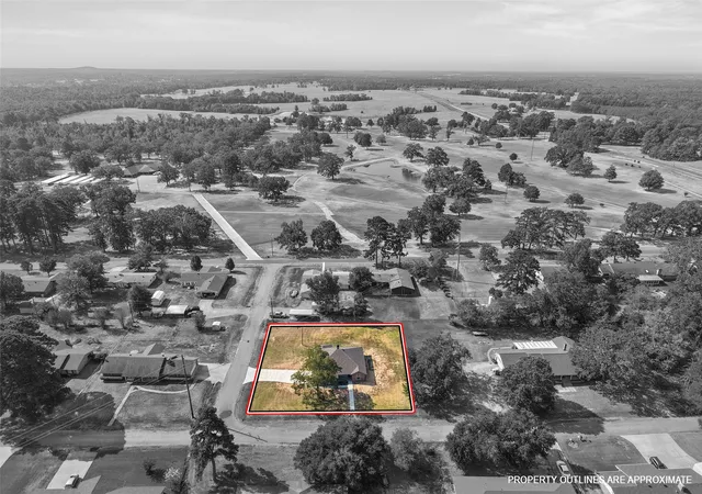 Photo 1 of Single family home for sale at 106 Royal St, Gilmer, TX 75645 | MLS# 21389476 | Listing updated on 2026-10-07