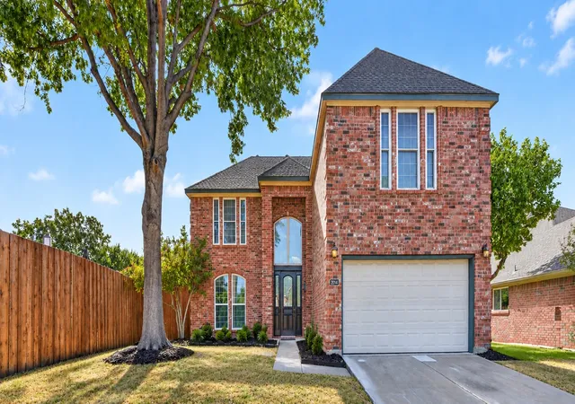 Single family home for sale at 2014 Choctaw Ridge Dr, Lewisville, TX 75067 | MLS# 21389271