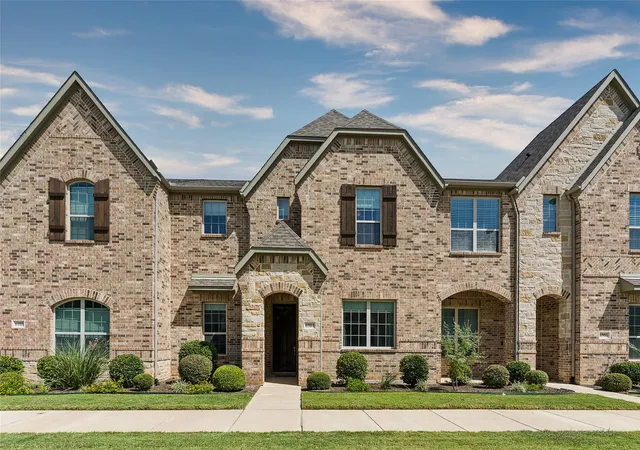 Photo 1 of Townhouse for sale at 6904 Fairfield Ln, North Richland Hills, TX 76182 | MLS# 21385463 | Listing updated on 2026-10-08