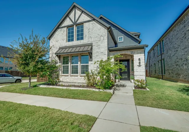 Photo 2 of Single family home for sale at 2076 Barx Dr, Little Elm, TX 75068 | MLS# 21386106 | Listing updated on 2026-10-05