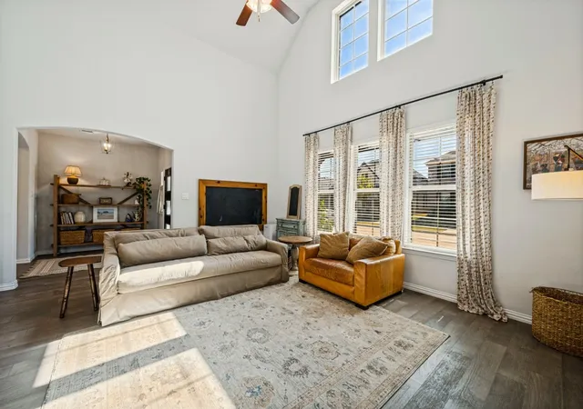 Photo 3 of Single family home for sale at 2076 Barx Dr, Little Elm, TX 75068 | MLS# 21386106 | Listing updated on 2026-10-05
