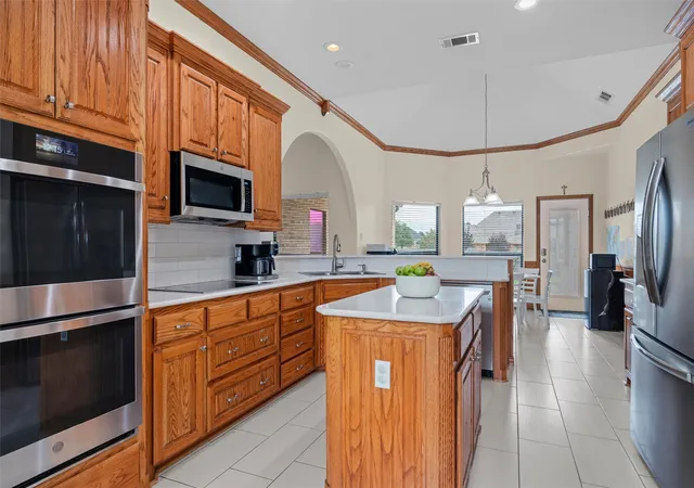 Photo 3 of Single family home for sale at 7241 Colwell Dr, Midlothian, TX 76065 | MLS# 21389519 | Listing updated on 2026-09-18