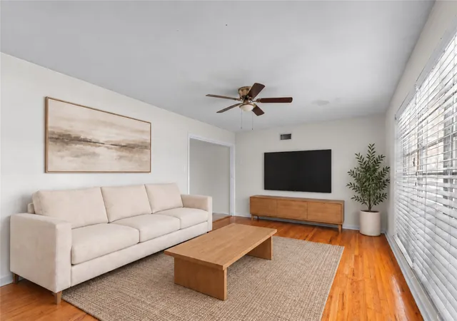 Photo 2 of Single family home for sale at 1710 W College St, Sherman, TX 75092 | MLS# 21389574 | Listing updated on 2026-09-18