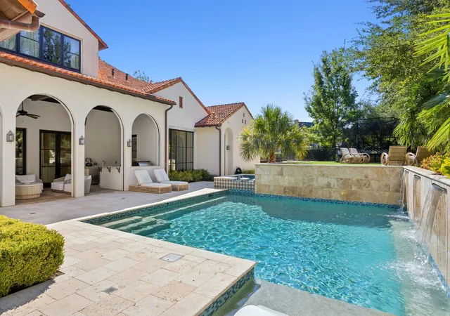 Photo 2 of Mansion for sale at 1402 Fountain Grass Ct, Westlake, TX 76262 | MLS# 21388819 | Listing updated on 2026-10-01