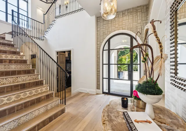 Photo 3 of Mansion for sale at 1402 Fountain Grass Ct, Westlake, TX 76262 | MLS# 21388819 | Listing updated on 2026-10-01