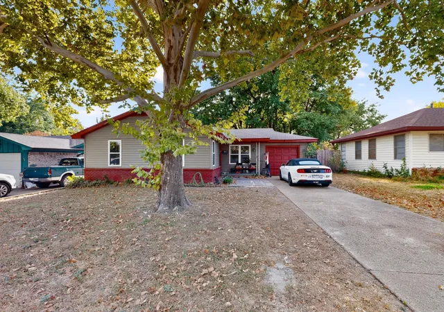 Photo 1 of Single family home for sale at 551 Dawson Dr, Duncanville, TX 75116 | MLS# 21389264 | Listing updated on 2026-09-23