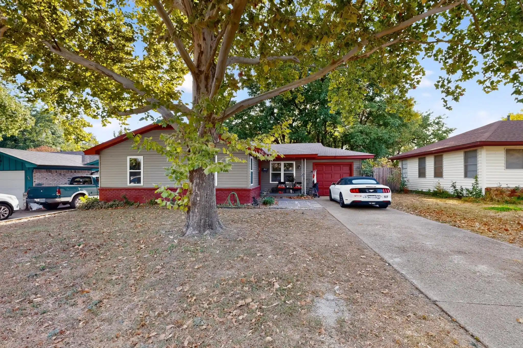 Photo 1 of Single family home for sale at 551 Dawson Dr, Duncanville, TX 75116 | MLS# 21389264 | Listing updated on 2026-10-24