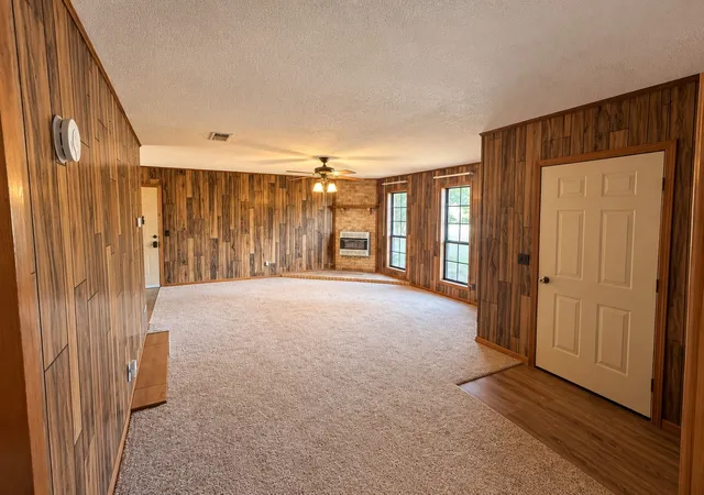 Photo 3 of Single family home for sale at 225 Elizabeth Ln, Blossom, TX 75416 | MLS# 21389080 | Listing updated on 2026-09-18
