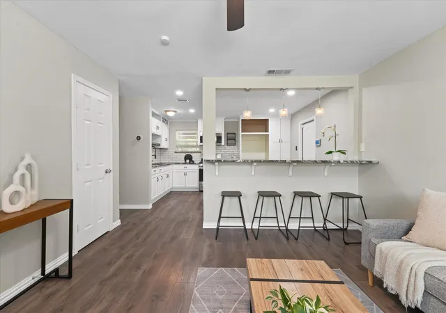 Single family home for sale at 1900 Alan A Dale Rd, Arlington, TX 76013 | MLS# 21389641
