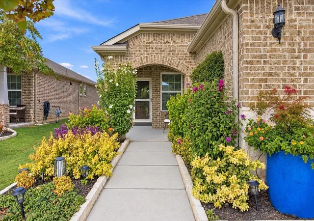 Photo 1 of Single family home for sale at 9513 Dusky Trl, Mc Kinney, TX 75071 | MLS# 21385436 | Listing updated on 2026-10-01