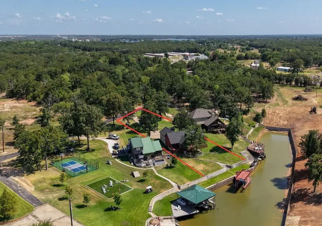 Photo 35 of Single family home for sale at 5459 Woodland Shrs Dr, Malakoff, TX 75148 | MLS# 21387462 | Listing updated on 2026-10-04