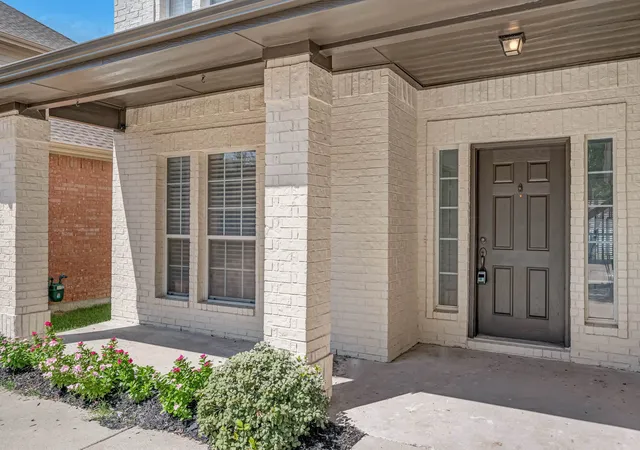 Photo 3 of Sale Pending at 7904 Blacktail Trl, Mc Kinney, TX 75070 | MLS# 21383571 | Listing updated on 2026-10-07