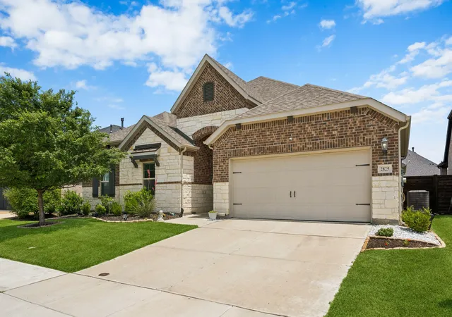 Photo 2 of Single family home for sale at 2825 Bedford Rd, Argyle, TX 76226 | MLS# 21385719 | Listing updated on 2026-09-26