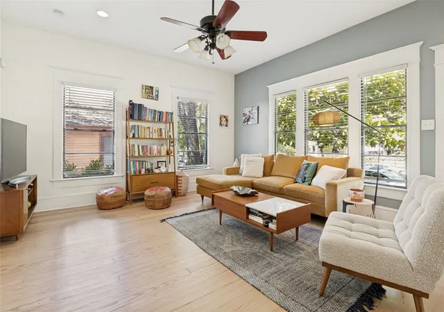 Photo 2 of Single family home for sale at 5616 Junius St, Dallas, TX 75214 | MLS# 21388397 | Listing updated on 2026-09-25