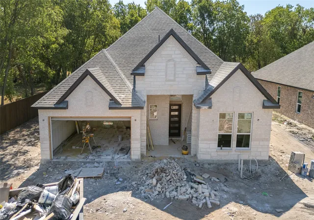 Photo 2 of Single family home for sale at 511 Armstrong Dr, Seagoville, TX 75159 | MLS# 21389159 | Listing updated on 2026-09-19