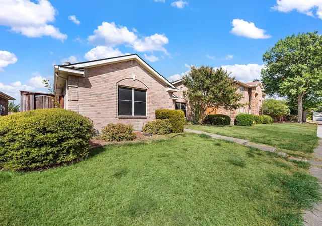 Photo 2 of Sale Pending at 7706 Coral Way, Rowlett, TX 75088 | MLS# 21389740 | Listing updated on 2026-10-01