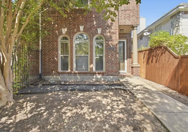 Photo 1 of Townhouse for sale at 2407 Knight St, Dallas, TX 75219 | MLS# 21389242 | Listing updated on 2026-09-26
