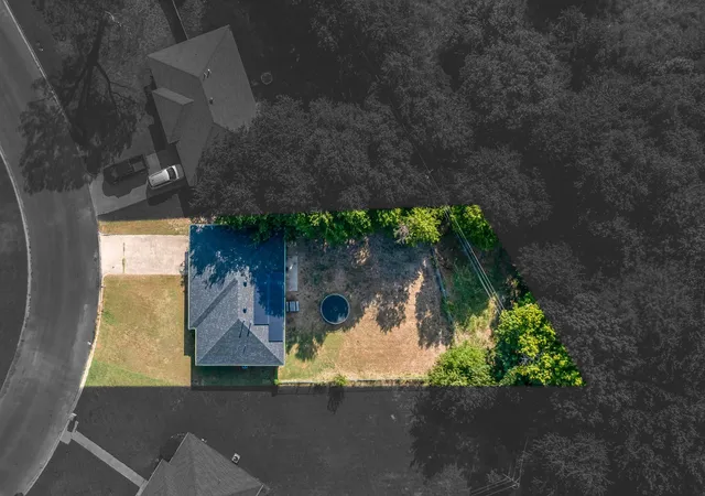 Photo 4 of Single family home for sale at 1225 Sandstone Dr, Cleburne, TX 76033 | MLS# 21389758 | Listing updated on 2026-10-06