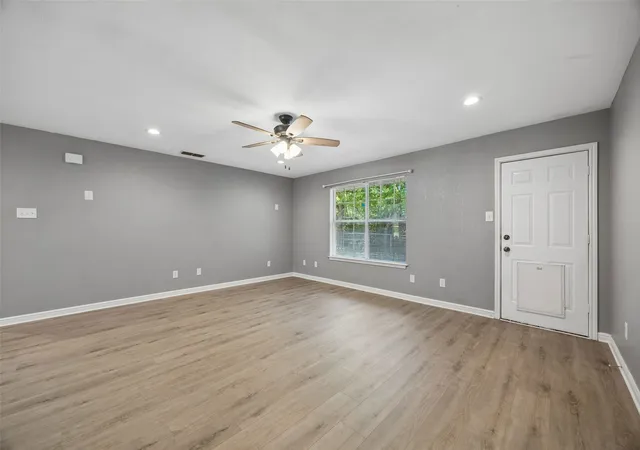 Photo 3 of Sale Pending at 1301 Clearfield Dr, Cleburne, TX 76033 | MLS# 21387415 | Listing updated on 2026-10-05