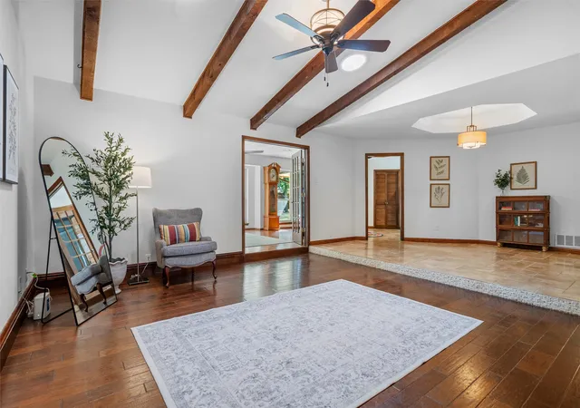 Photo 3 of Single family home for sale at 1022 Chasemore Dr, Mansfield, TX 76063 | MLS# 21375089 | Listing updated on 2026-10-06