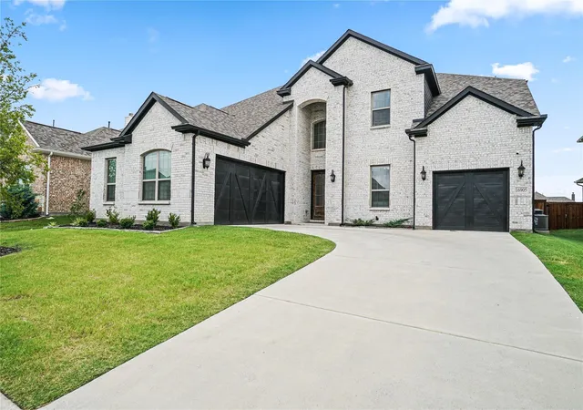 Photo 1 of Single family home for sale at 1434 Pecos St, Van Alstyne, TX 75495 | MLS# 21389789 | Listing updated on 2026-10-06
