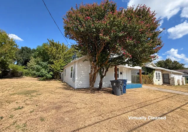Photo 2 of Single family home for sale at 3826 Wilder St, Dallas, TX 75215 | MLS# 21387876 | Listing updated on 2026-09-18