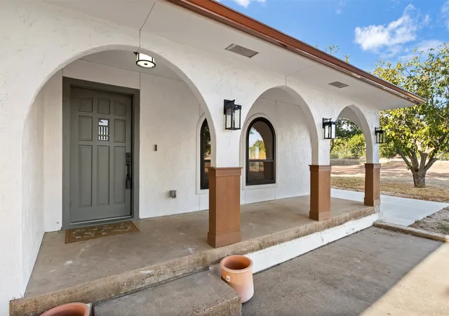 Photo 1 of Single family home for sale at 360 Rockett Ln, Red Oak, TX 75154 | MLS# 21388526 | Listing updated on 2026-10-06