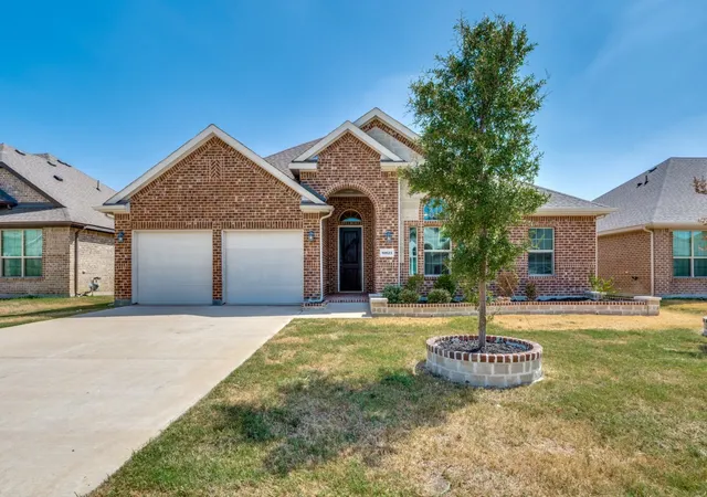 Photo 1 of Single family home for sale at 10623 Cherry Tree Way, Midlothian, TX 76065 | MLS# 21389752 | Listing updated on 2026-10-08