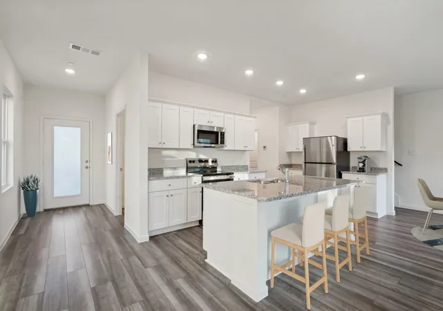 Photo 3 of Townhouse for sale at 940 Penrose Dr, Cedar Hill, TX 75104 | MLS# 21389862 | Listing updated on 2026-10-05