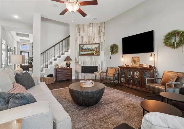 Photo 3 of Single family home for sale at 2800 Monument Ct, Forney, TX 75126 | MLS# 21389778 | Listing updated on 2026-09-29