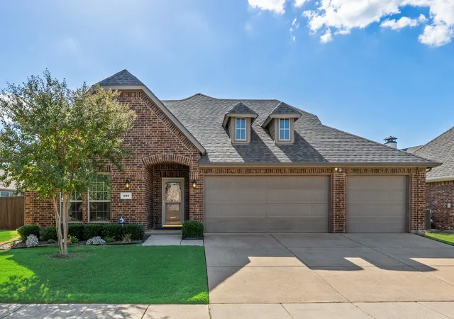 Photo 1 of Single family home for sale at 495 Oak Hills Ln, Fate, TX 75189 | MLS# 21389745 | Listing updated on 2026-10-06