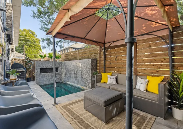 Photo 2 of Townhouse for sale at 5841 Oram St #1, Dallas, TX 75206 | MLS# 21389398 | Listing updated on 2026-09-27