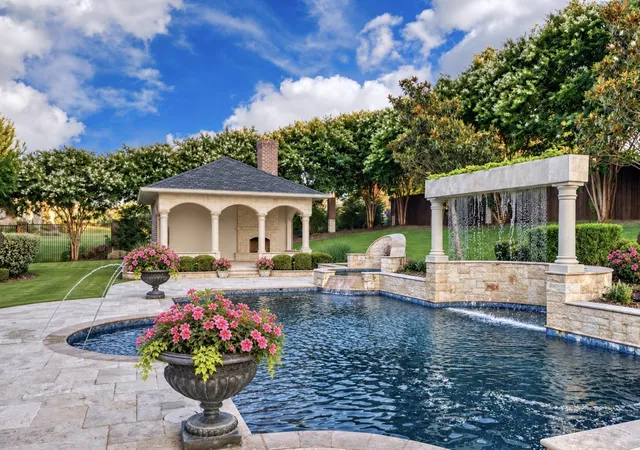 Photo 3 of Mansion for sale at 1704 Bison Meadow Ln, Rockwall, TX 75032 | MLS# 21386192 | Listing updated on 2026-10-08