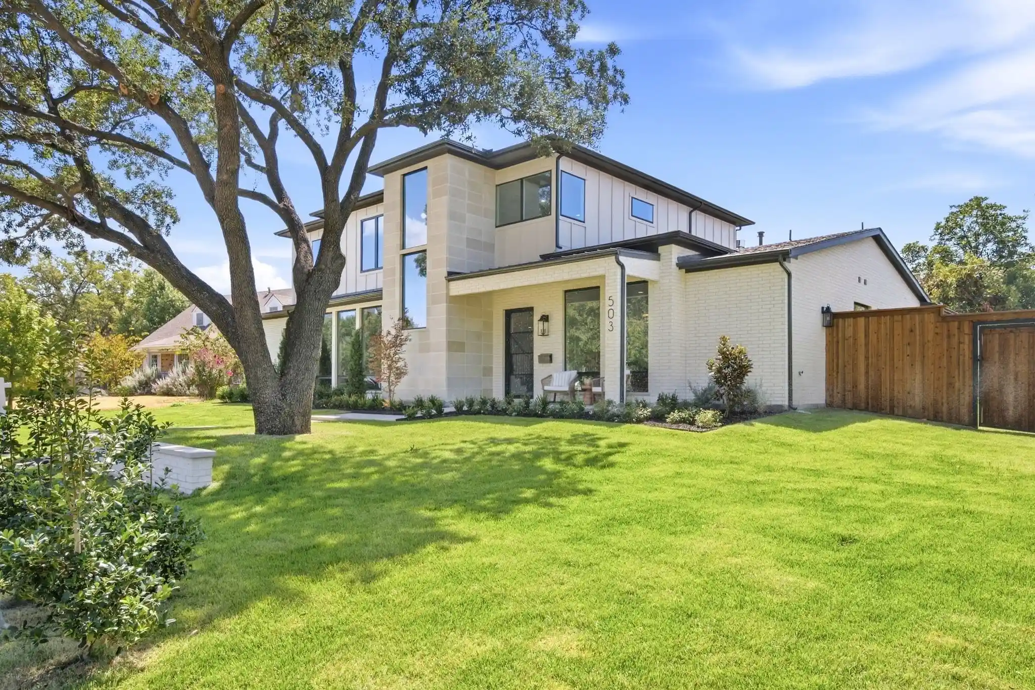 Photo 1 of Single family home for sale at 503 Arrowhead Dr, Richardson, TX 75080 | MLS# 21385805 | Listing updated on 2026-10-21