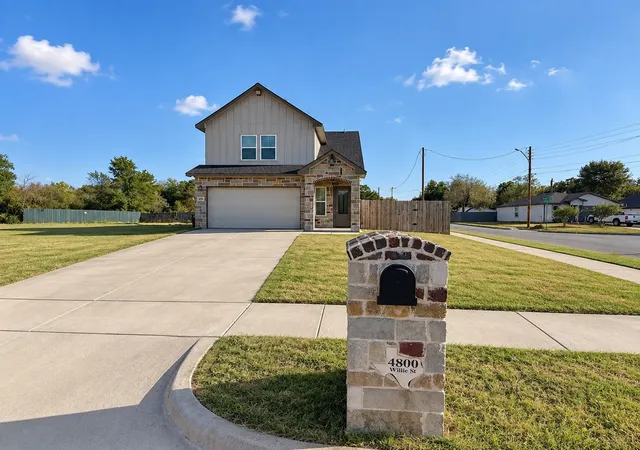 Photo 1 of Sale Pending at 4800 Willie St, Fort Worth, TX 76105 | MLS# 21389624 | Listing updated on 2026-10-08