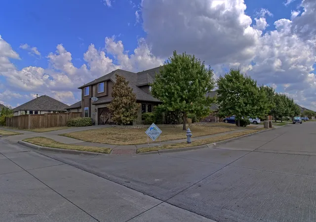 Photo 1 of Single family home for sale at 1952 Knoxbridge Rd, Forney, TX 75126 | MLS# 21388329 | Listing updated on 2026-10-09