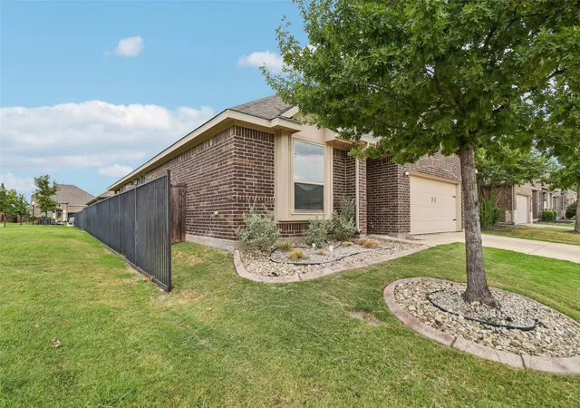 Photo 2 of Single family home for sale at 7629 Spring Dr, Haltom City, TX 76148 | MLS# 21387381 | Listing updated on 2026-09-19